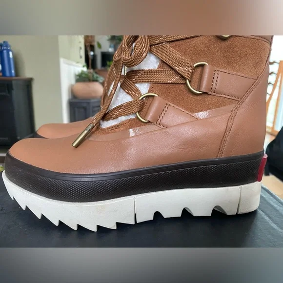 Women's Joan of Arctic Brown and white Winter Waterproof Boots - Picture 10 of 16